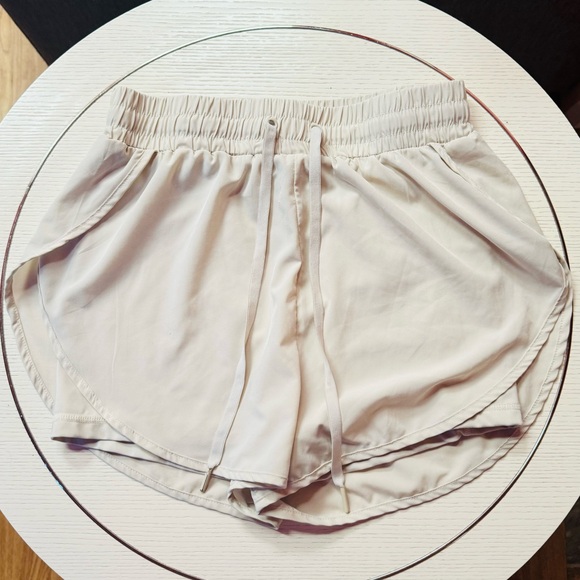 BuffBunny Lifesaver Shorts - Picture 2 of 6